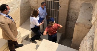 سفير واشنطن بالقاهرة ونائب محافظ الأقصر يتفقدان مقابر ذراع أبو النجا.. صور