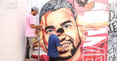 حب الناس رزق .. شقيقان يبدعان جرافيتى لمؤمن زكريا.. ألبوم صور