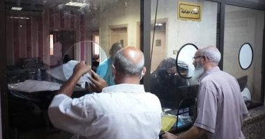 المراكز التكنولوجية تواصل استقبال المتقدمين للتصالح في المنيا.. صور
