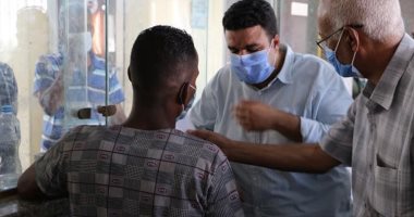 نائب محافظ السويس يتابع منظومة التصالح فى مخالفات البناء.. صور