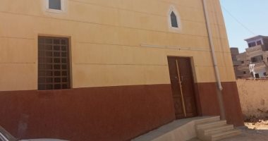 اللمسات النهائية وفرش المساجد الـ3 الجديدة قبل افتتاحها بالأقصر.. صور