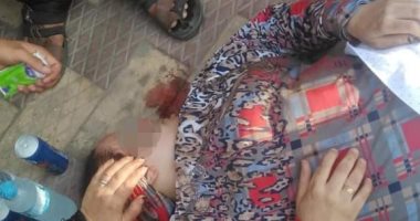 سائق قطار ينقذ فتاة حاولت إلقاء نفسها على شريط السكة الحديد في الغربية