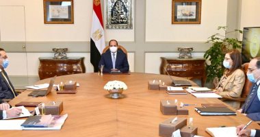 الرئيس السيسى يستعرض مشروعات تنمية الساحل الشمالى الغربى لمصر