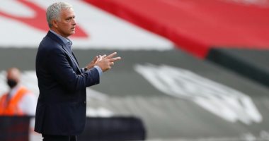 مورينيو يشيد بهارى كين بعد خماسية ساوثهامبتون فى الدوري الإنجليزي 