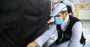انطلاق أعمال الصيانة الدورية لكسوة الكعبة المشرفة بمشاركة "السديس".. صور