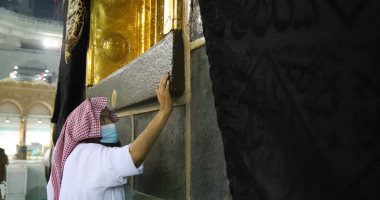 تعظيماً لبيت الله العتيق..تطييب الكعبة الشريفة بأفخر أنواع الطيب..ألبوم صور