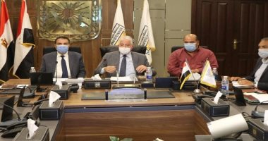 محافظ جنوب سيناء يترأس اجتماعا لمناقشة افتتاح حزمة مشروعات تنموية وخدمية