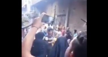المصريون يفضحون أكاذيب قنوات الإخوان والجزيرة.. ويلقنونها درساً في المهنية والضمير.. يتصدون للجانهم الإلكترونية بعد فبركة لقطات من فيديوهات قديمة بالدويقة.. وأهالى العياط: إحنا مع الدولة وفيديوهاتكم مفبركة