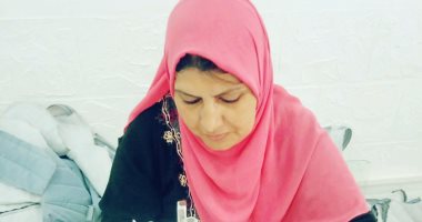 رحلة "الست إسلام" من الخياطة إلى امتلاك مصنع مفروشات بدعم "تنمية المشروعات"