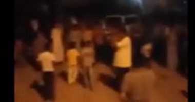 فرحة أمام منزل الطفلة "كنزى" بالشرقية عقب عودتها للأسرة.. فيديو