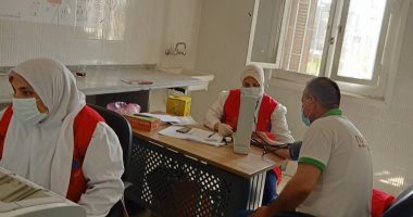 الكشف على 13835 مواطنا بالبحيرة ضمن مبادرة 100 مليون صحة.. صور