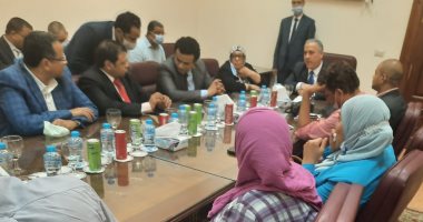 "الوطنية للصحافة" تكرم الصحفيين المتميزين فى تغطية انتخابات الشيوخ.. صور
