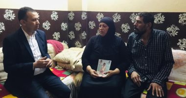 التوصيلة الأخيرة.. مقتل سائق توك توك على يد أحد جيرانه بسبب أغانى المهرجانات بالخصوص.. والدة القتيل تكشف عن ارتداء ابنها ثوب الرجولة مبكرا وتركه المدرسة لإعالة أسرته.. ووالد الضحية يؤكد تطرف القاتل دينيا