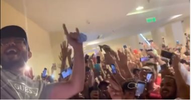 استقبال حافل لأبطال فيلم زنزانة 7 لـ أحمد زاهر فى العرض الخاص.. فيديو