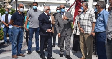 محافظ بورسعيد ورئيس الجهاز القومى للتنسيق الحضارى يتفقدان حديقة فريال.. صور