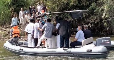 جولة باللانش لمحافظ القليوبية لتفقد الجزر المنخفضة بنهر النيل لطمأنة المواطنين