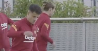 برشلونة يستعرض مهارات كوتينيو قبل مواجهة فياريال.. فيديو وصور