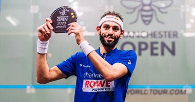 محمد الشوربجى بطل الاسكواش يحتفل بعيد ميلاده رقم 30 