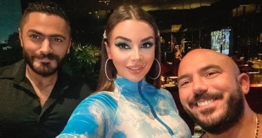 جوهرة فى صورة سيلفى مع تامر حسنى ومحمود العسيلى بعد نجاح اختراع