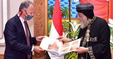 البابا تواضروس يلتقى السفير الأمريكى ونائبته بالمقر البابوى
