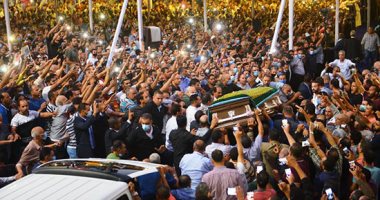 محافظ الشرقية يصل مصنع النساجون إنترناشيونال للصلاة على فريد خميس