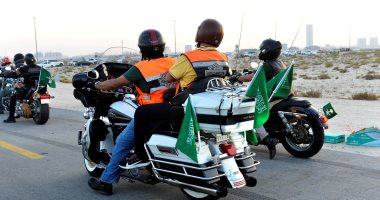 190 دراجاً بالسعودية يشاركون فى مسيرة ضمن فعاليات اليوم الوطنى الـ90.. صور