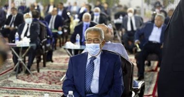وزراء سابقون ورجال أعمال وفنانون يشاركون فى عزاء محمد فريد خميس.. ألبوم صور