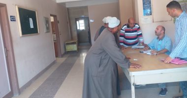 توافد راغبى التصالح على المراكز التكنولوجية و 88 مدرسة في كفر الشيخ.. صور