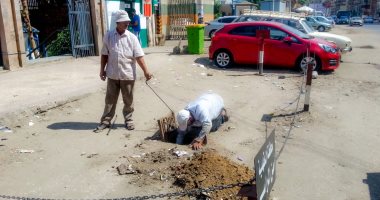 تطهير بلاعات تصريف مياه الأمطار بحى غرب المنصورة لإستقبال موسم الشتاء 