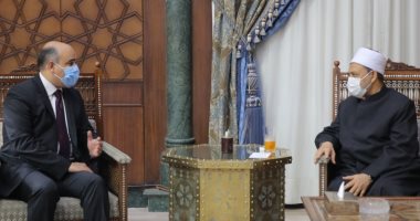 شيخ الأزهر يوصى سفير مصر فى هولندا برفع مستوى التعاون العلمى بين البلدين