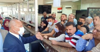 نائب محافظ القاهرة يوجه بزيادة منافذ تلقى طلبات التصالح شرق العاصمة.. صور