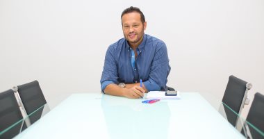محمد حلاوة: مؤيدو الرئيس بالملايين يقفون وراء برنامجه الطموح للبناء والتعمير.. والإخوان لن تنجح فى إثارة الفوضى.. ويؤكد: الإعلام الوطنى تفوق فى المواجهة وكشف التضليل