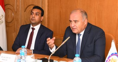 محافظ قنا يؤكد على الالتزام بقرارات مجلس الوزراء بشأن مواجهة كورونا 