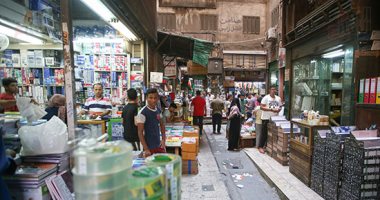 الفجالة تتزين بالأدوات المدرسية مع دخول العام الدراسى الجديد.. ألبوم صور
