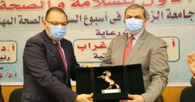 وزير القوى العاملة يحصل على أوسكار محافظة الشرقية.. اعرف التفاصيل