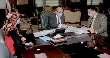 محافظ بنى سويف يتسلَّم المخطط الاستراتيجى العام لمدينة ببا