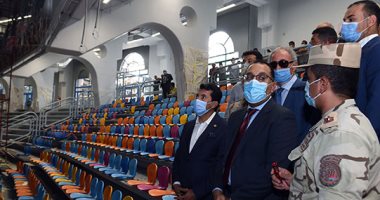 رئيس الوزراء يتفقد أعمال رفع كفاءة وتطوير الصالة المغطاة باستاد القاهرة.. صور
