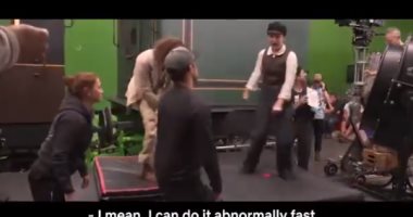 لقطات طريفة لأبطال فيلم Enola Holmes من وراء الكواليس.. فيديو وصور