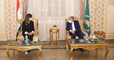 وزيرة الهجرة تصل "المنيا" لعقد لقاءات للتوعية بمخاطر الهجرة غير الشرعية