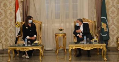محافظ المنيا يستقبل وزيرة الهجرة لإطلاق مبادرة "مراكب النجاة"