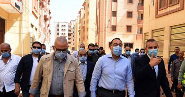 صور.. مدبولى يكلف بتوفير سكن بديل لساكنى العشوائيات وإخلائها بعد إقامة مساكن جديدة