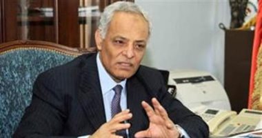 رئيس الجمارك السابق: قرار تغيير بعض فئات الضريبة الجمركية يدعم توطين الصناعة