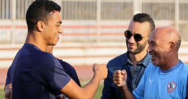 باتشيكو يطالب لاعبى الزمالك بسرعة نقل الكرة أمام المصرى 