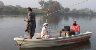 "رى القناطر" تواصل أعمال القياسات لضبط مناسيب المياه بالرياحات والترع