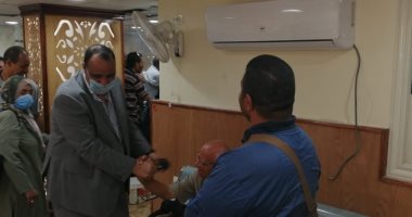 سكرتير عام محافظة الأقصر يتفقد سير العمل بالمركز التكنولوجى الجديد