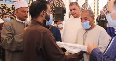 محافظ سوهاج ومدير الأمن يشهدان صلح أبناء العمومة من عائلة "الموالك".. صور