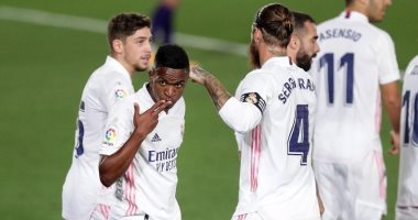 ريال مدريد يتخطى بلد الوليد بصعوبة فى الدوري الإسباني.. فيديو