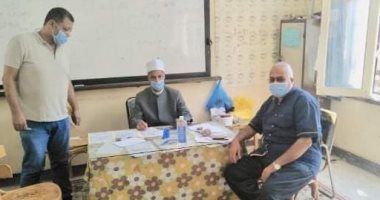 رئيس المنطقة الأزهرية بالإسكندرية يتفقد امتحانات الدور الثانى لمعاهد القراءات