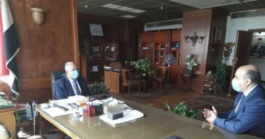 وزير الرى يبحث مع سفيرى مصر فى البوسنة وهولندا التعاون فى مجال إدارة المياه