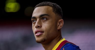 برشلونة يعلن رسميا ضم ديست من أياكس الهولندى